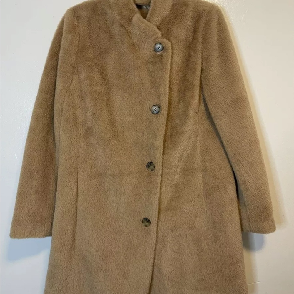 DKNY Faux Fur Cozy Coat: Size PL in Camel